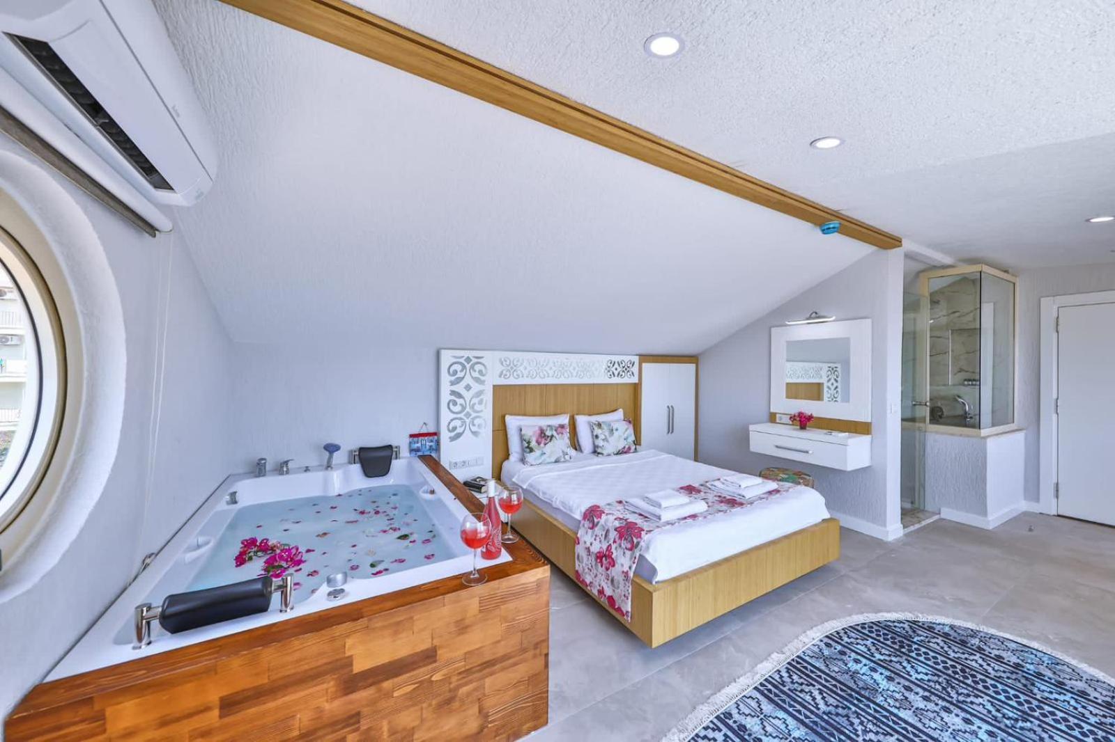 Hediye Hanim Suit&Apart Aparthotel Kaş Exterior photo